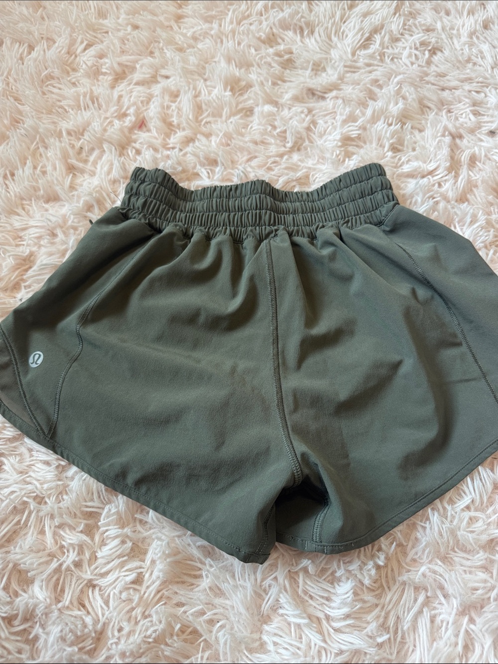 Lululemon hotty hot 2.5” high rise size 0